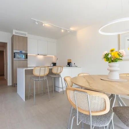 Lecomte - Beatrice Walks 192 Apartamento