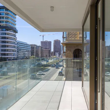 Lecomte - Beatrice Walks 192 Apartamento